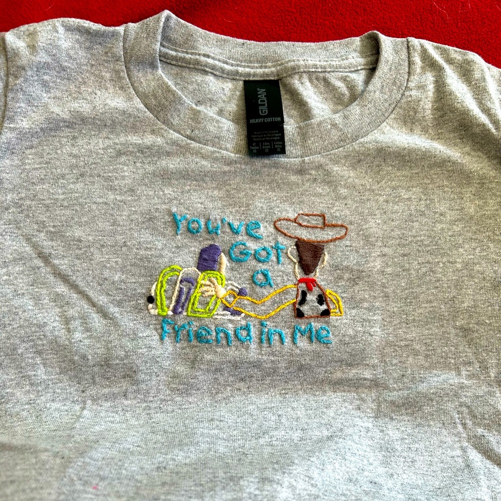 Gildan Embroidered T-shirt with Toy Friends Design size 4T. NWOT